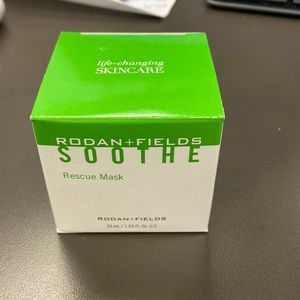 Rodan + Fields Soothe Rescue Mask